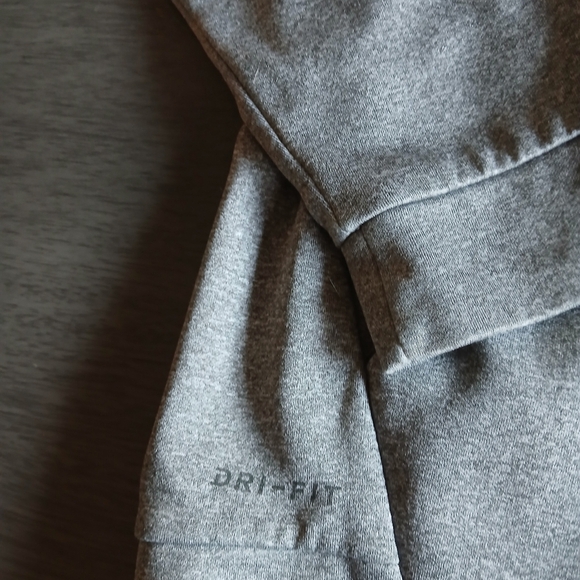 Mens Nike Dri Fit  Gray Hoodie Nwot Size M - Picture 3 of 5